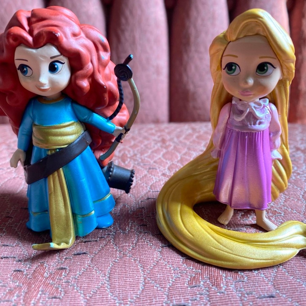 Disney Animators Collection Littles Merida and Rapunzel Figures s1